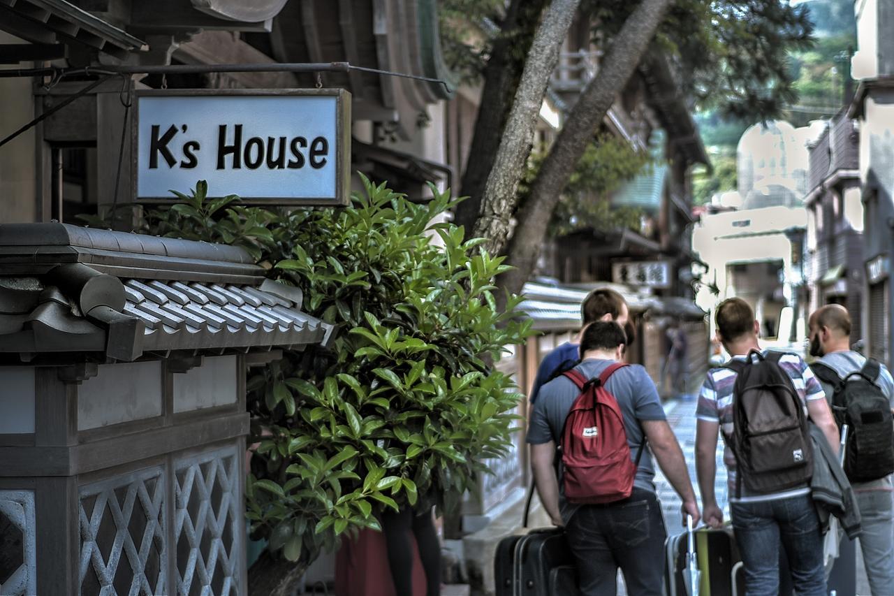 K'S House Ito Onsen - Historical Ryokan Hostel Bagian luar foto
