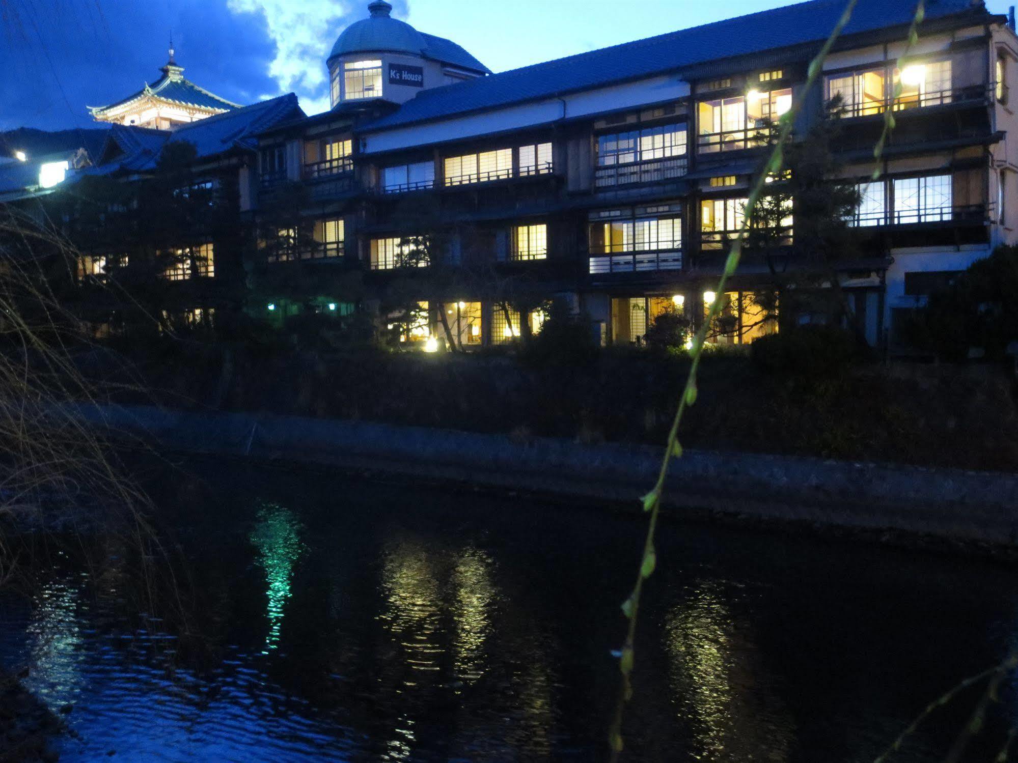 K'S House Ito Onsen - Historical Ryokan Hostel Bagian luar foto