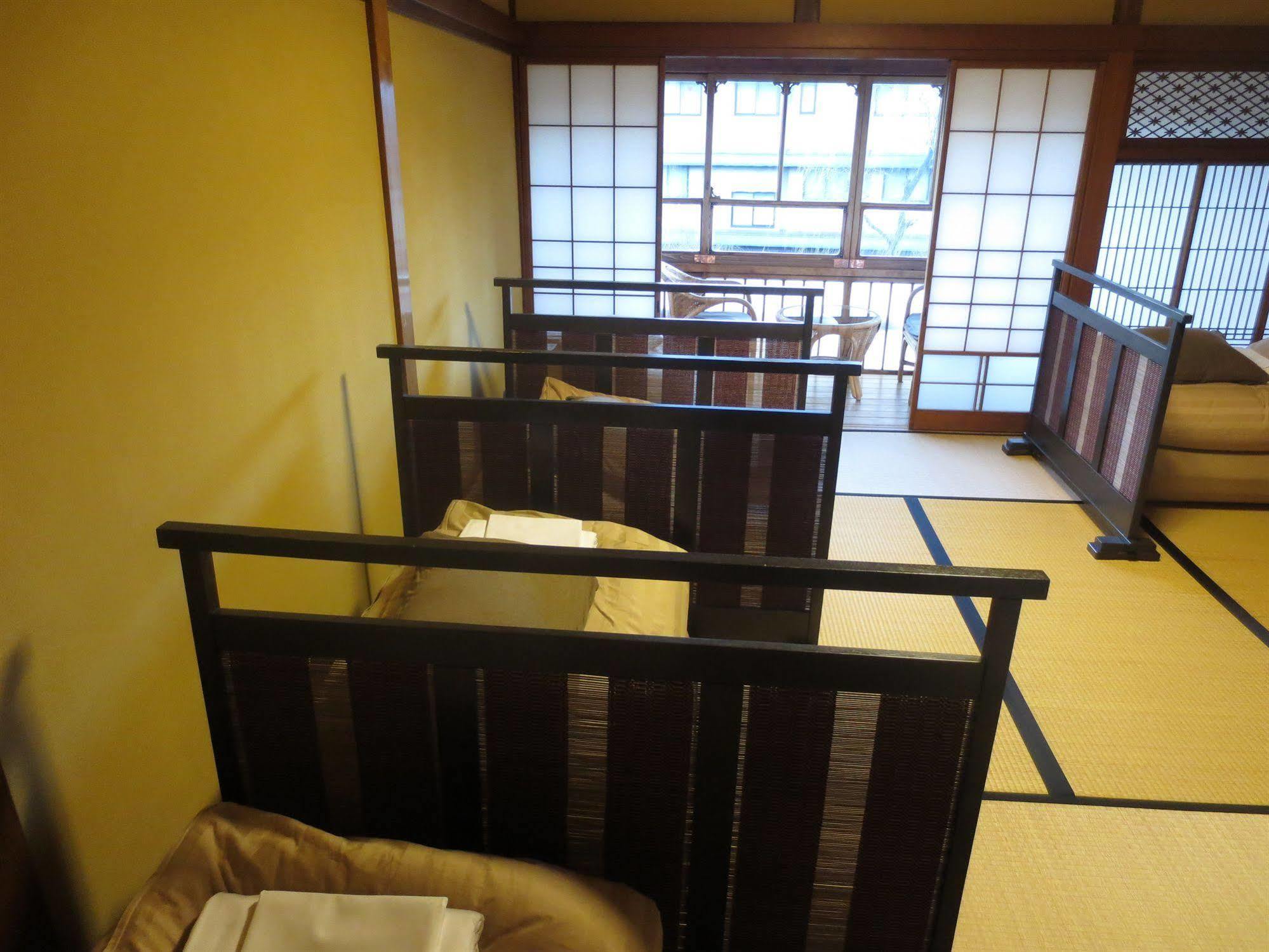 K'S House Ito Onsen - Historical Ryokan Hostel Bagian luar foto